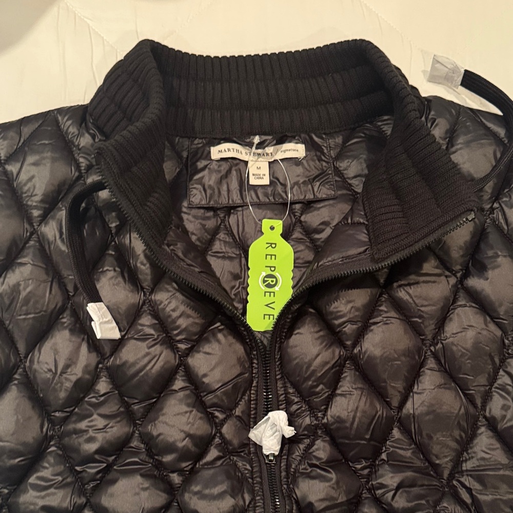 Martha Stewart/signature diamond Black short sleeve Quilted Jacket